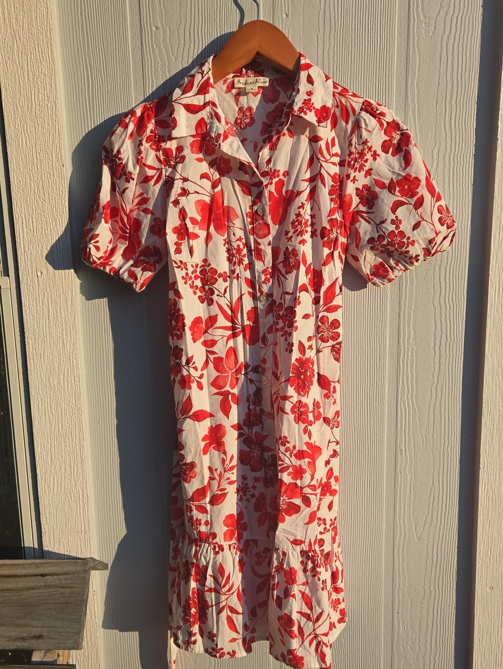 Indigo Rose | Red/White Floral Belted Puff Sleeve Button-down Dress (Size Small)